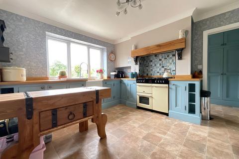 3 bedroom detached bungalow for sale, Hay Brow Close, Scalby, YO13