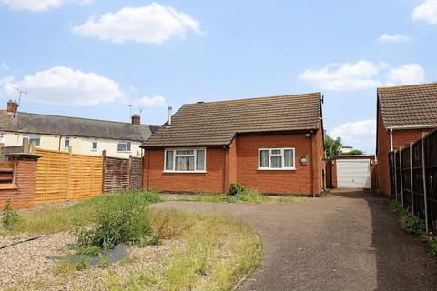 2 bedroom detached bungalow for sale, Windmill Bank, Wigston, LE18