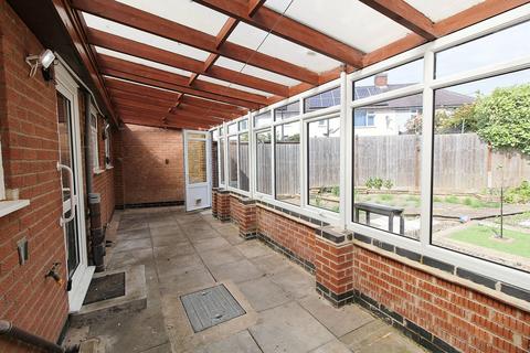 2 bedroom detached bungalow for sale, Windmill Bank, Wigston, LE18