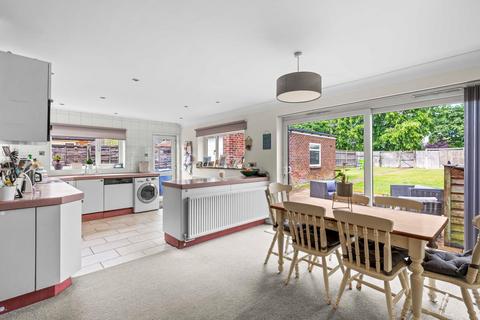 3 bedroom semi-detached bungalow for sale, Vincents Way, High Wycombe HP14