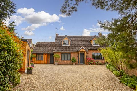 4 bedroom detached house for sale, Hardwick Lane, Bury St. Edmunds