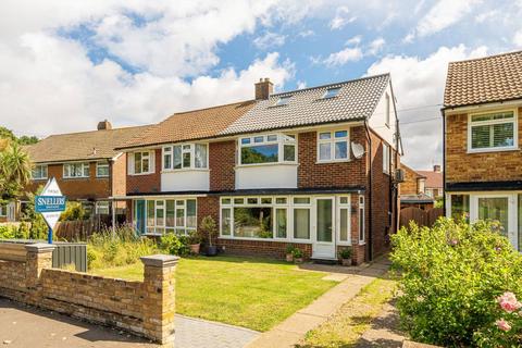 Buckingham Road, Hampton TW12