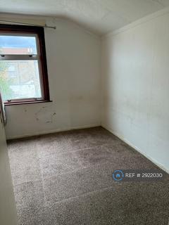 3 bedroom terraced house to rent, Bristol Road, London, E7