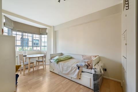 Studio for sale, Chelsea Cloisters, London, SW3
