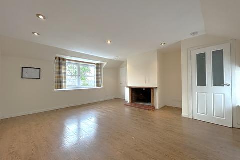 2 bedroom mews to rent, Barbieston Courtyard, Dalrymple KA6