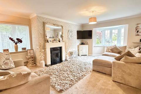 4 bedroom detached house for sale, Matchams Close, Matchams, BH24 2BZ