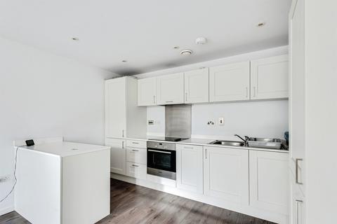 2 bedroom flat for sale, Angus Court, Thame