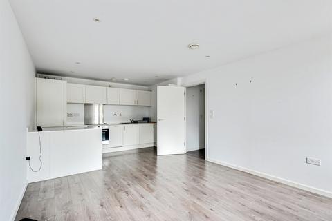2 bedroom flat for sale, Angus Court, Thame