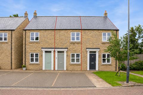 2 bedroom terraced house for sale, Oak Close, Leyburn, DL8 5