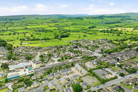 2 bedroom terraced house for sale, 7 Oak Close, Leyburn, DL8 5BY