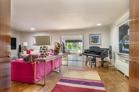 5 bedroom detached house for sale, Hook Heath Road, Hook Heath, Woking, Surrey GU22 0QE