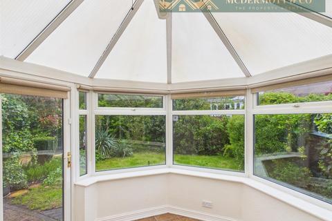 2 bedroom semi-detached bungalow for sale, Wyndale Drive, Failsworth