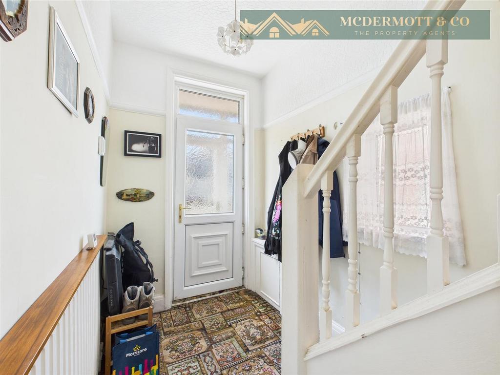 House in Oldham, Greater Manchester - View 4