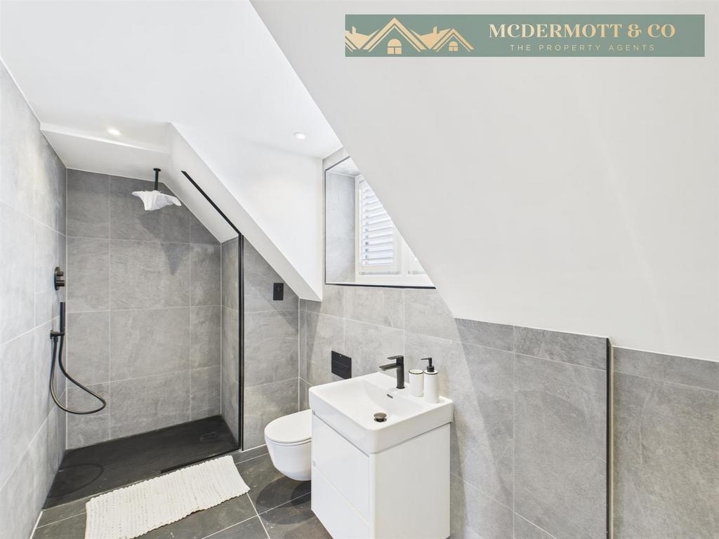 Bed 2 En-Suite