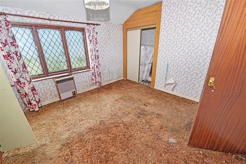 2 bedroom end of terrace house for sale, North Avenue, BEDWORTH