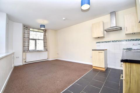 1 bedroom flat to rent, Flat 1 - 11 North Street, Cornwall, PL25