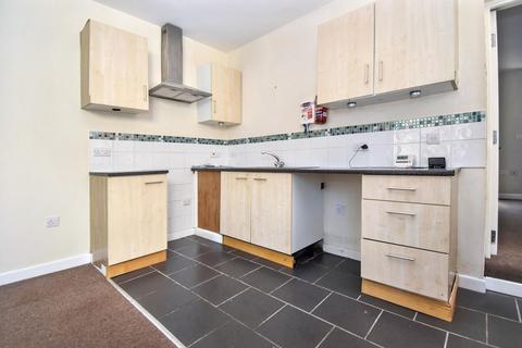 1 bedroom flat to rent, Flat 1 - 11 North Street, Cornwall, PL25