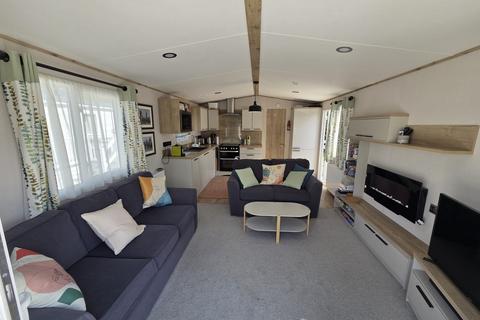2 bedroom park home for sale, Carlton Meres Holiday Park, Carlton, Saxmundham