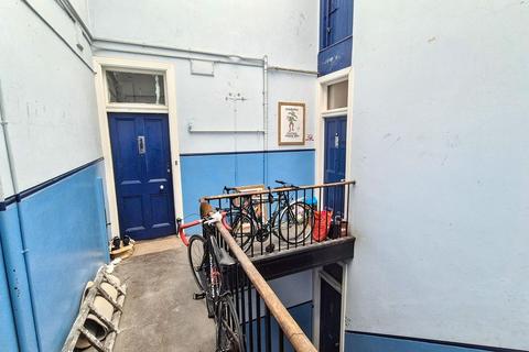 1 bedroom flat for sale, Murieston Place, Edinburgh EH11