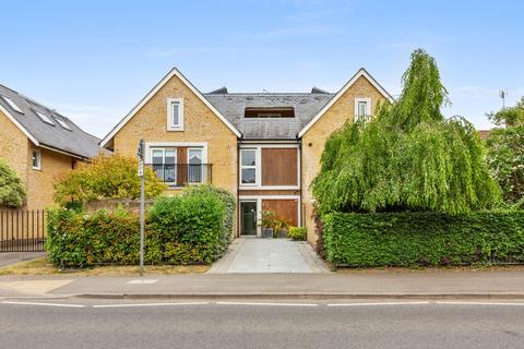 1 bedroom flat for sale, Station Road, Beaconsfield HP9