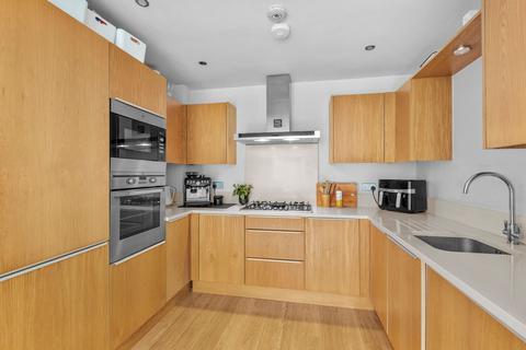 1 bedroom flat for sale, Station Road, Beaconsfield HP9