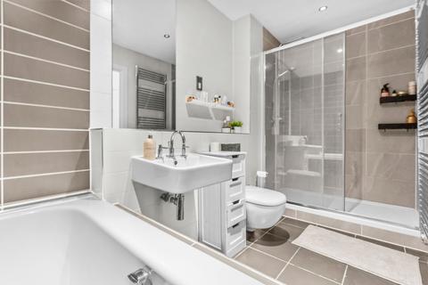 1 bedroom flat for sale, Station Road, Beaconsfield HP9