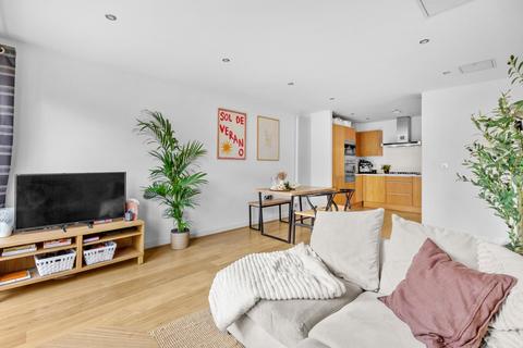 1 bedroom flat for sale, Station Road, Beaconsfield HP9