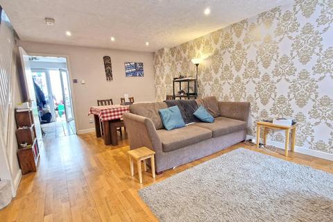 3 bedroom semi-detached house for sale, Cranesbill Drive, Bicester