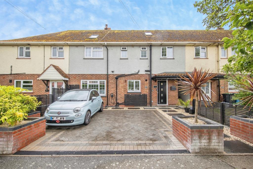 4 bedroom terraced house for sale