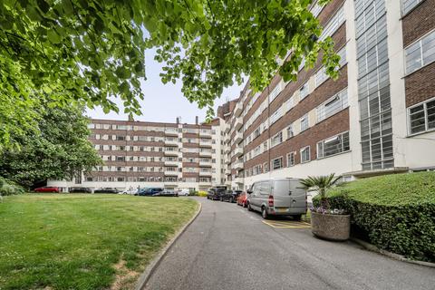 Hornsey Lane, Highgate, London, N6