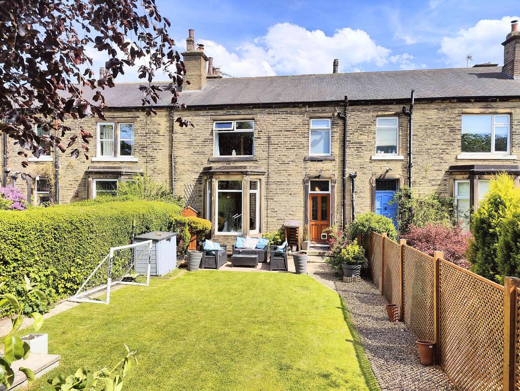 4 bedroom terraced house for sale