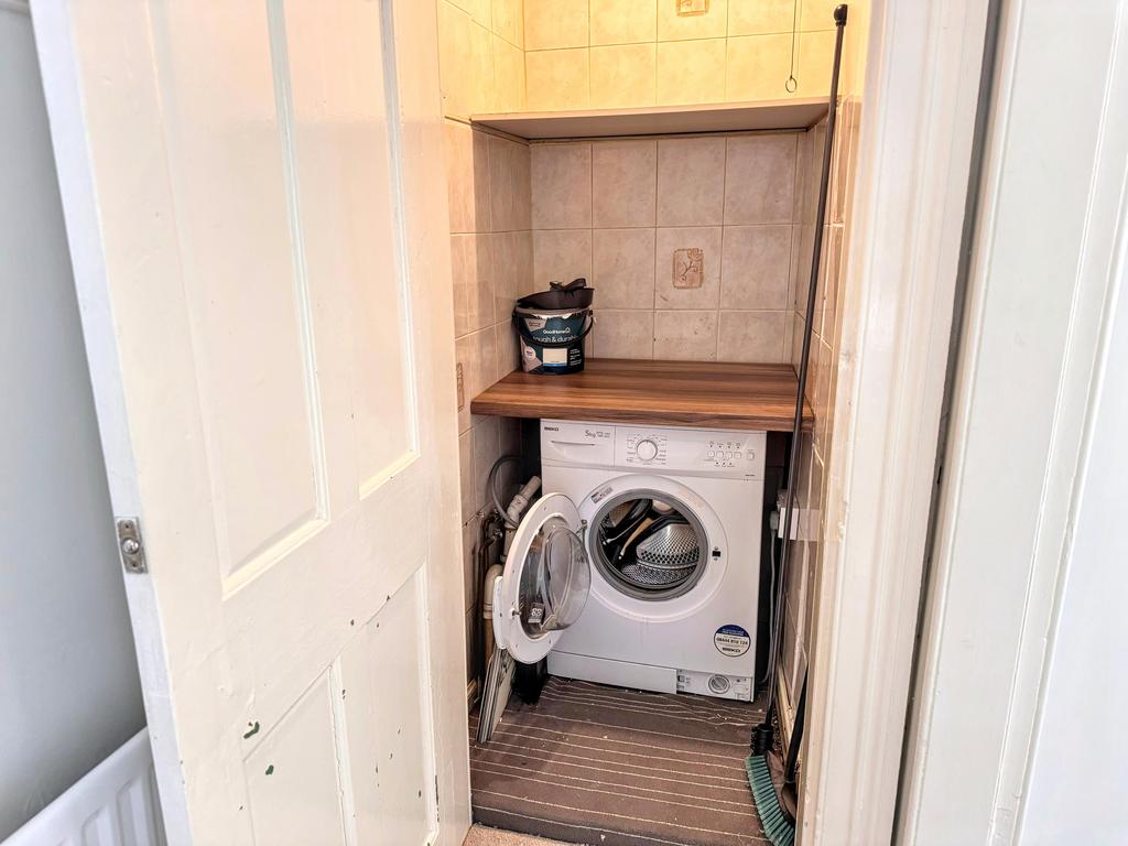 Utility cupboard