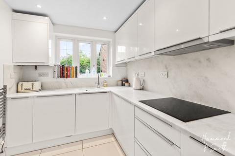 3 bedroom semi-detached house for sale, Green Close, Epping CM16