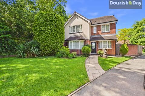 4 bedroom detached house for sale, Kingfisher Drive, Stafford ST18