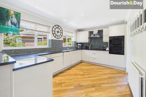 4 bedroom detached house for sale, Kingfisher Drive, Stafford ST18
