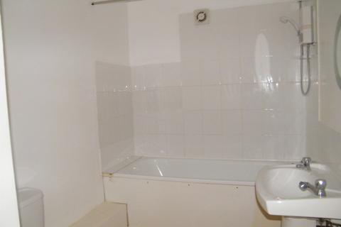 2 bedroom flat to rent, -76 Albert Road, Plymouth, PL2