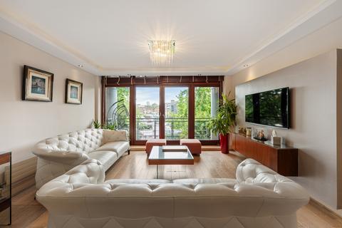 2 bedroom flat for sale, Jacana Court, Star Place London E1W