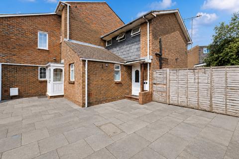 Applewood Close, London, NW2