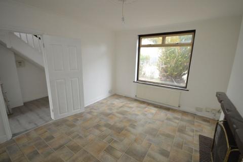4 bedroom semi-detached house to rent, Bromhall Road