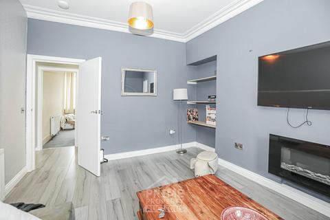 2 bedroom flat for sale, Skene Square, Aberdeen AB25