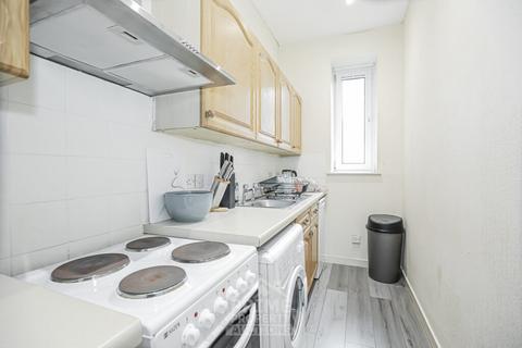 2 bedroom flat for sale, Skene Square, Aberdeen AB25