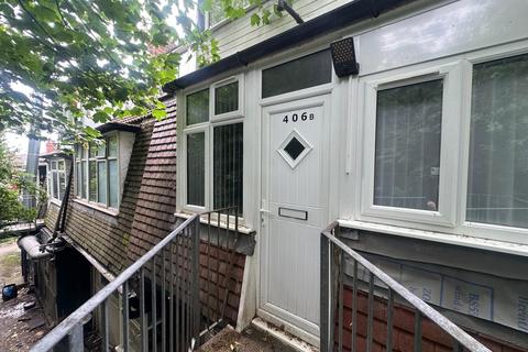 4 bedroom flat to rent, Burley Road, Leeds, West Yorkshire, LS4