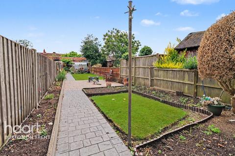 2 bedroom terraced house for sale, Shobnall Street, Burton-On-Trent