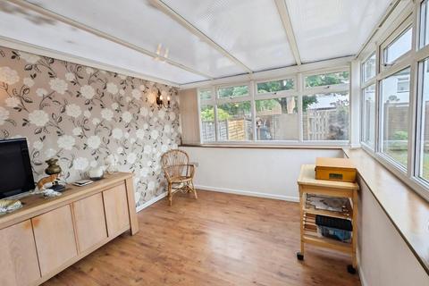 2 bedroom bungalow for sale, Lapwing Gardens, Bristol