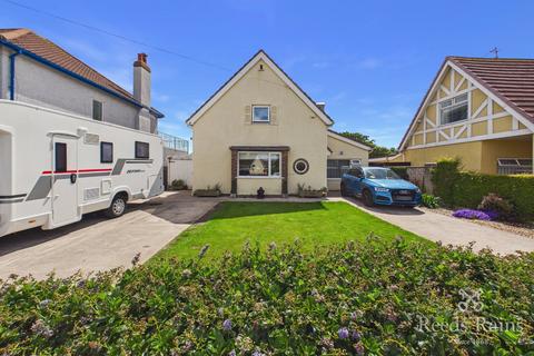 4 bedroom detached house for sale, Crugan Avenue, Kinmel Bay LL18