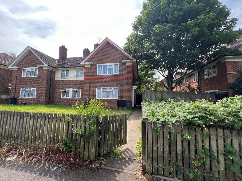 2 bedroom maisonette for sale