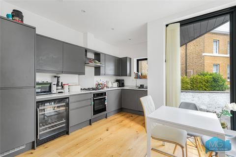 2 bedroom house for sale, Athos Close, London, N2
