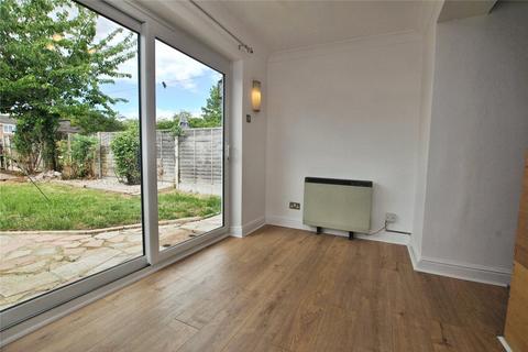 3 bedroom terraced house to rent, Bure Drive, Witham, CM8