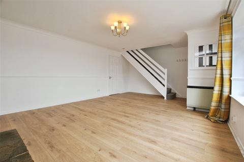 3 bedroom terraced house to rent, Bure Drive, Witham, CM8