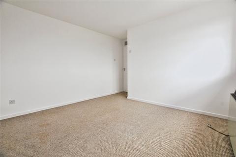 3 bedroom terraced house to rent, Bure Drive, Witham, CM8